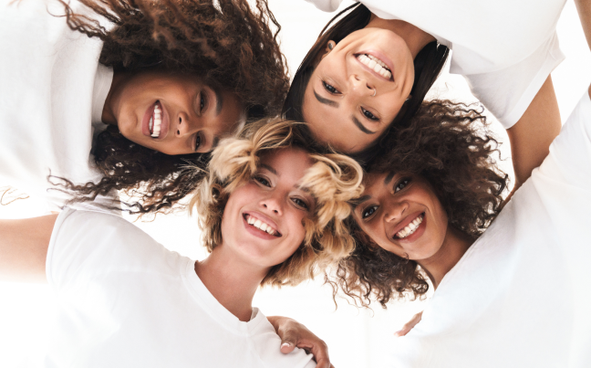 Bild-Frauen-lachen