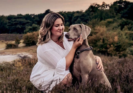 Frau mit Hund
