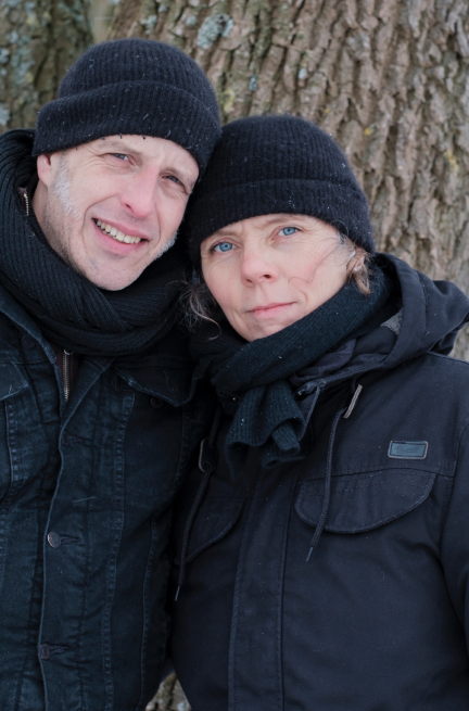 Bild-Mann-Frau-Baum