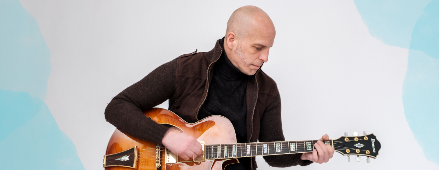 ADHS Patient mit Gitarre