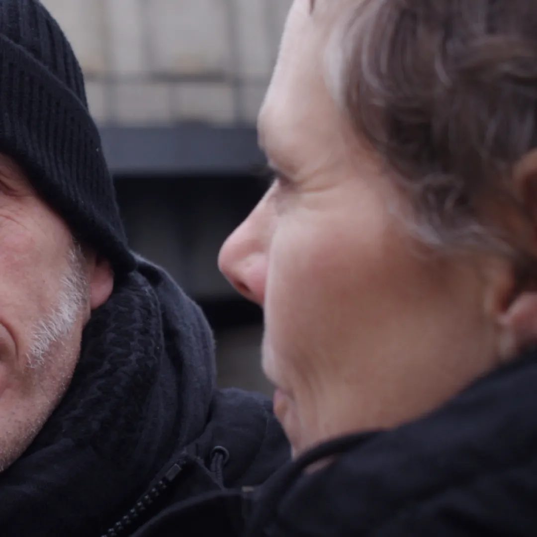 Bild-Mann-Frau-seitlich