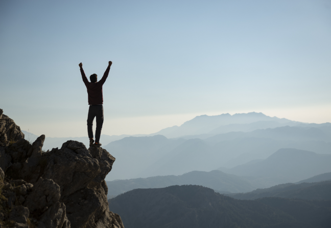 Bild-Berge-Person-Arme-oben